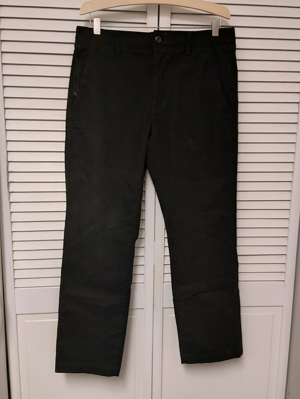 Eddie Bauer Black Slim Straight Chinos